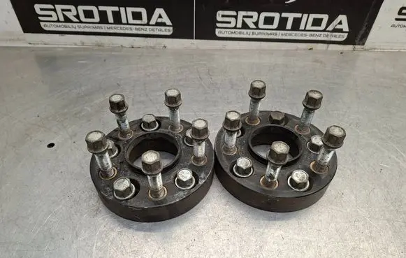 Mercedes-Benz E W211 Wheel spacers