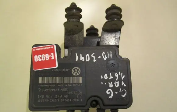 Volkswagen Golf VI ABS Pump 1K0907379AK