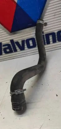 Renault Megane IV Engine coolant pipe/hose 215018135R