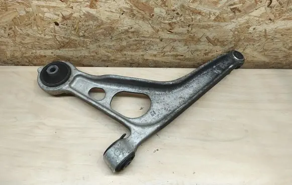 Renault Austral Front lower control arm/wishbone