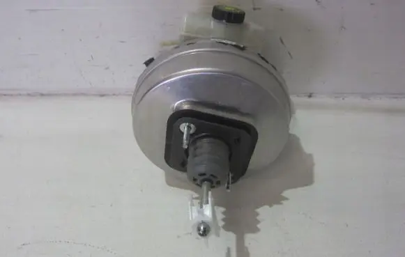 BMW X3 G01 Brake booster 6881095
