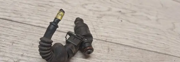 Audi A6 S6 C5 4B Fuel injector 078133551ac