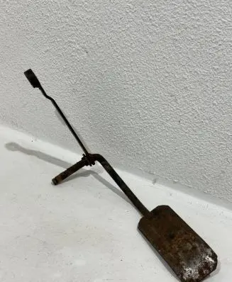 Volkswagen Golf I Accelerator throttle pedal 171721509
