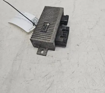 Volvo S40, V40 Glow plug pre-heat relay 7700111525