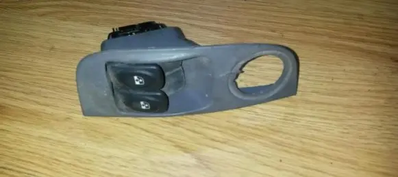 Renault Megane I Electric window control switch