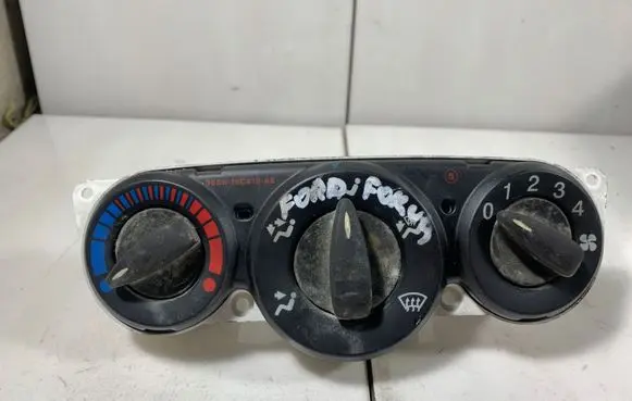 Ford Focus Climate control unit 98AB18C419