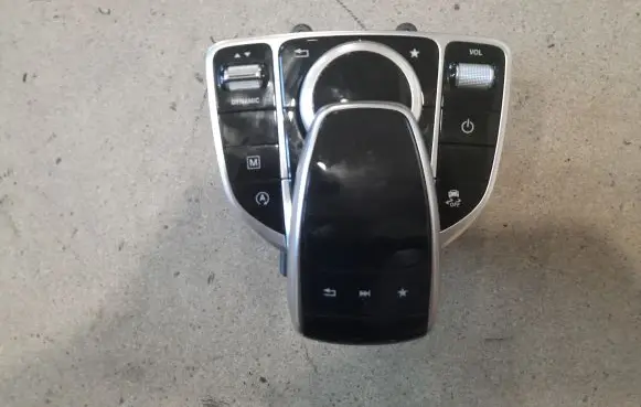 Mercedes-Benz GLC X253 C253 Head unit multimedia control A2059009927