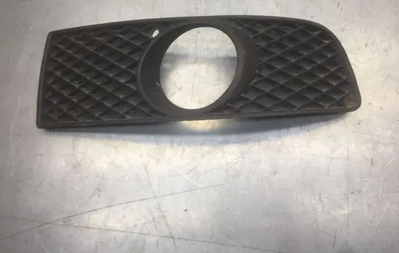 Volkswagen Polo Front fog light trim/grill 6N0853666 DN12725 30015