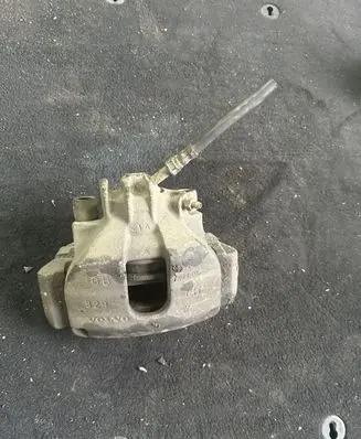 Volvo V70 Front brake caliper