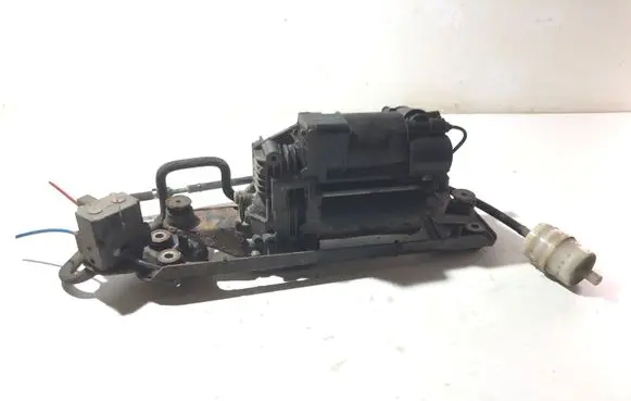 BMW 5 E60 E61 Air suspension compressor/pump 6777827