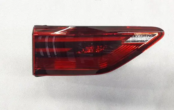 Volkswagen Golf VIII Tailgate rear/tail lights 5H0945093