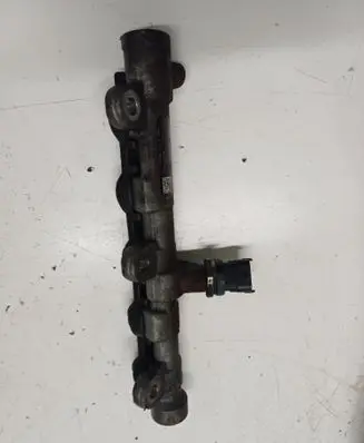 Fuel main line pipe