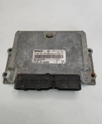 Fiat Doblo Engine control unit/module 55193786 1039S04425 0281011557