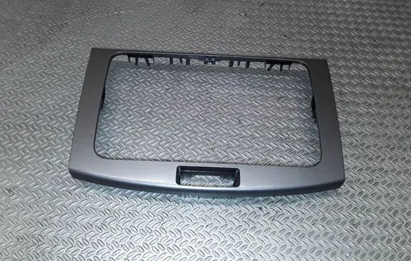 Volkswagen PASSAT B7 Radio/GPS head unit trim 3AA858069F