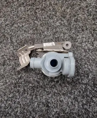 BMW 3 G20 G21 Vacuum valve 7459491