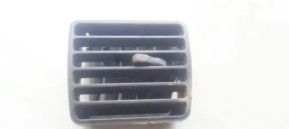 Mitsubishi Galant Dash center air vent grill