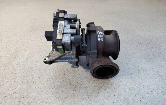BMW 7 F01 F02 F03 F04 Turbo 7823202