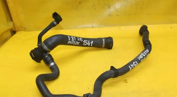 BMW 1 E81 E87 Engine coolant pipe/hose 17127796869