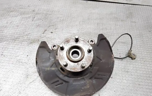 Subaru Forester SH Front wheel hub spindle knuckle