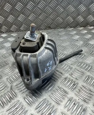 BMW X1 E84 Engine mount bracket 6773742 345261013
