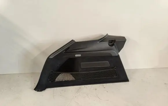 Porsche Cayenne (9Y0 9Y3) Tailgate/trunk side cover trim 9Y0867037F 9Y0867037