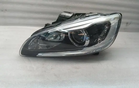 Volvo V60 Headlight/headlamp 31420253 89907127 8908ADBTDG