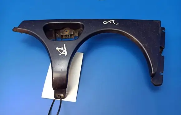 Mercedes-Benz E W210 Under headlight/headlamp trim 2108200312 2108200312LI