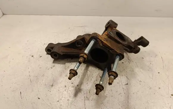 Nissan Navara D40 EGR valve cooler bracket 