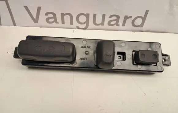 Hyundai i40 Seat control switch VF4137160382