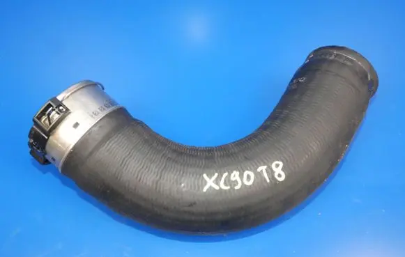 Volvo XC90 Intercooler hose/pipe 31370126