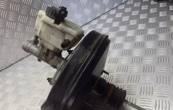 Audi A3 S3 8P Brake booster 1K1614105AE