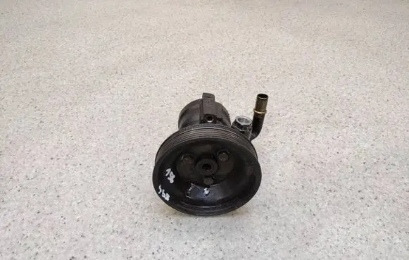Alfa Romeo 156 Power steering pump 55183805