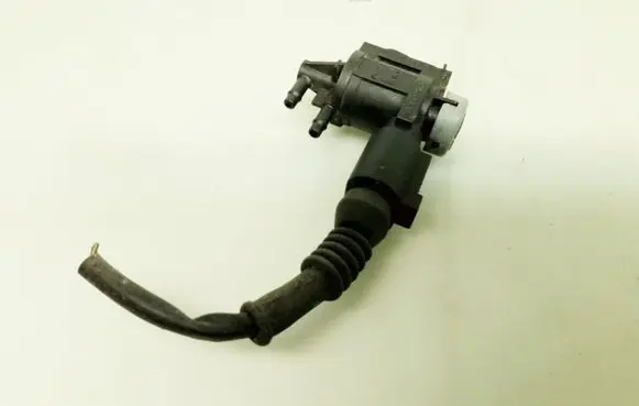 Audi A6 S6 C5 4B Vacuum valve 1J0906283C