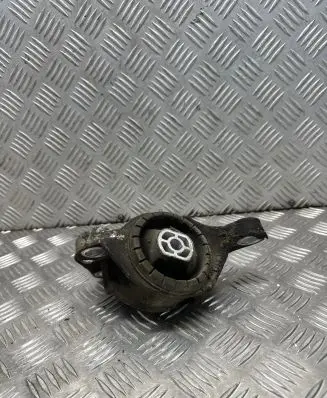 Opel Astra K Rear axle beam mounts housing 39029212