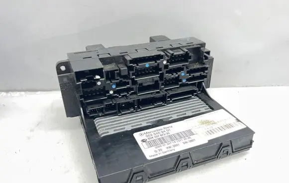 Mercedes-Benz C W203 Fuse box set 0025459401 5DK00797330