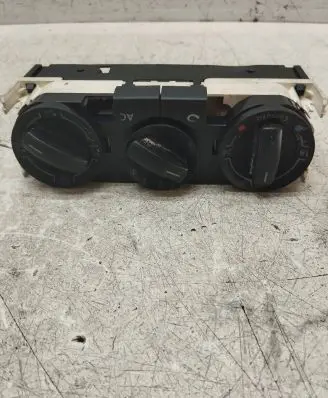 Volkswagen Polo Climate control unit 6Q0819445