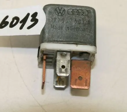 Seat Alhambra (Mk1) Other relay 171937503A