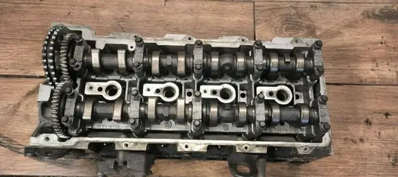 Mercedes-Benz E W211 Engine head R6110160504