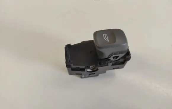 Volvo S60 Electric window control switch 9472275 02W154