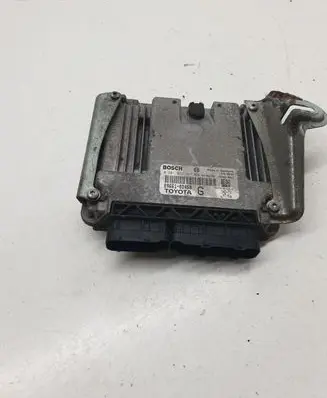 Toyota Yaris Engine control unit/module 0281012517 896610D450
