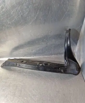 Audi A4 S4 B7 8E 8H Fender end trim 8E0821111