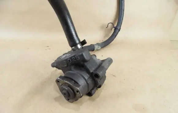 Land Rover Freelander Electric power steering pump 