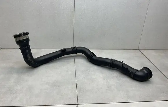 Opel Astra K Intercooler hose/pipe 13374657