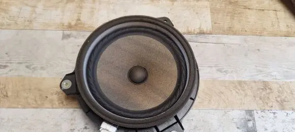 Toyota Prius (NHW20) Rear door speaker 86160