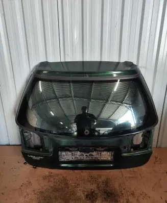 Subaru Legacy Tailgate/trunk/boot lid