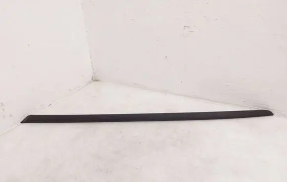 Volkswagen Tiguan Windshield trim 571854328A