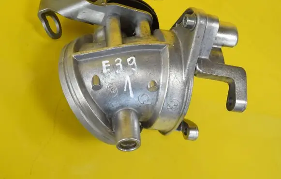 BMW 5 E39 Throttle body valve 13631703562