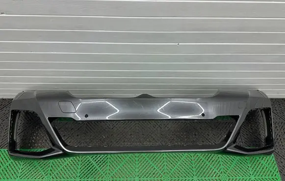 BMW 5 G30 G31 G38 Front bumper 8064928