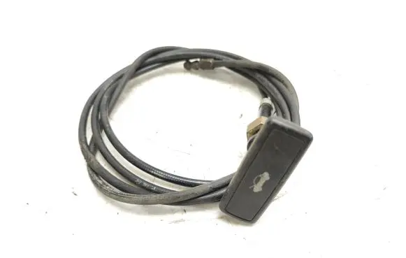 Engine bonnet (hood) release handle