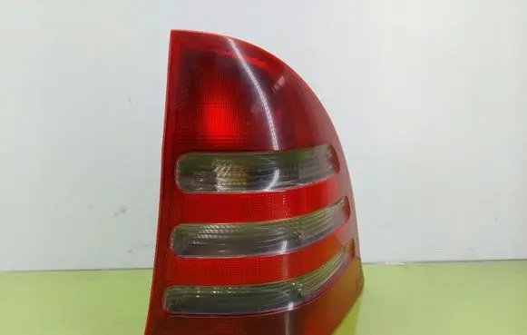 Mercedes-Benz C W203 Rear/tail lights 2038201264
